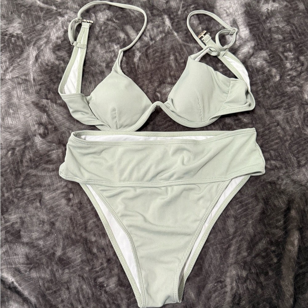 (NEVER WORN) Women's Sage Green Bikini Set